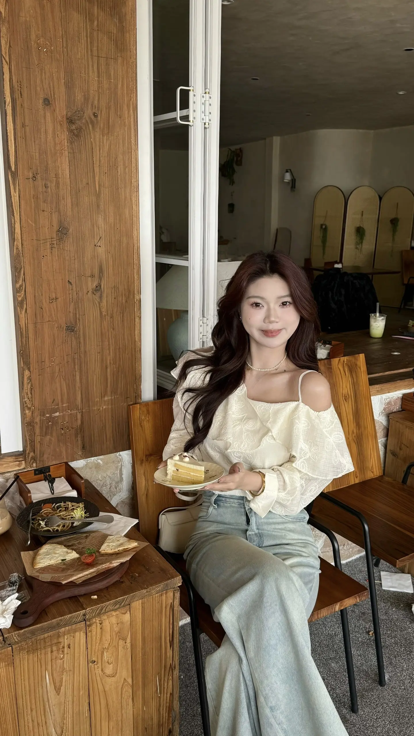 手中握着格桑花 美的让人忘了摘下