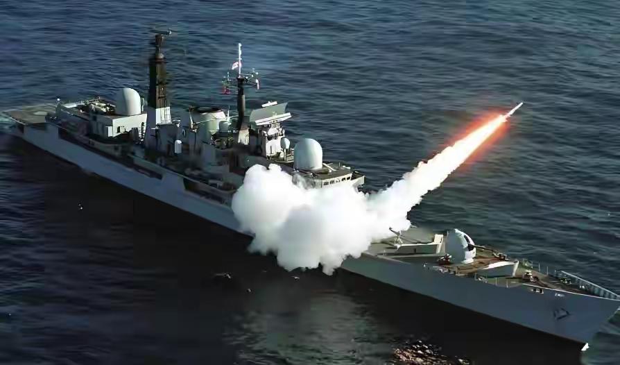 英国下不来台了？一枚英国提供的“风暴阴影”巡航导弹，以不到10米的精度钻入俄罗斯