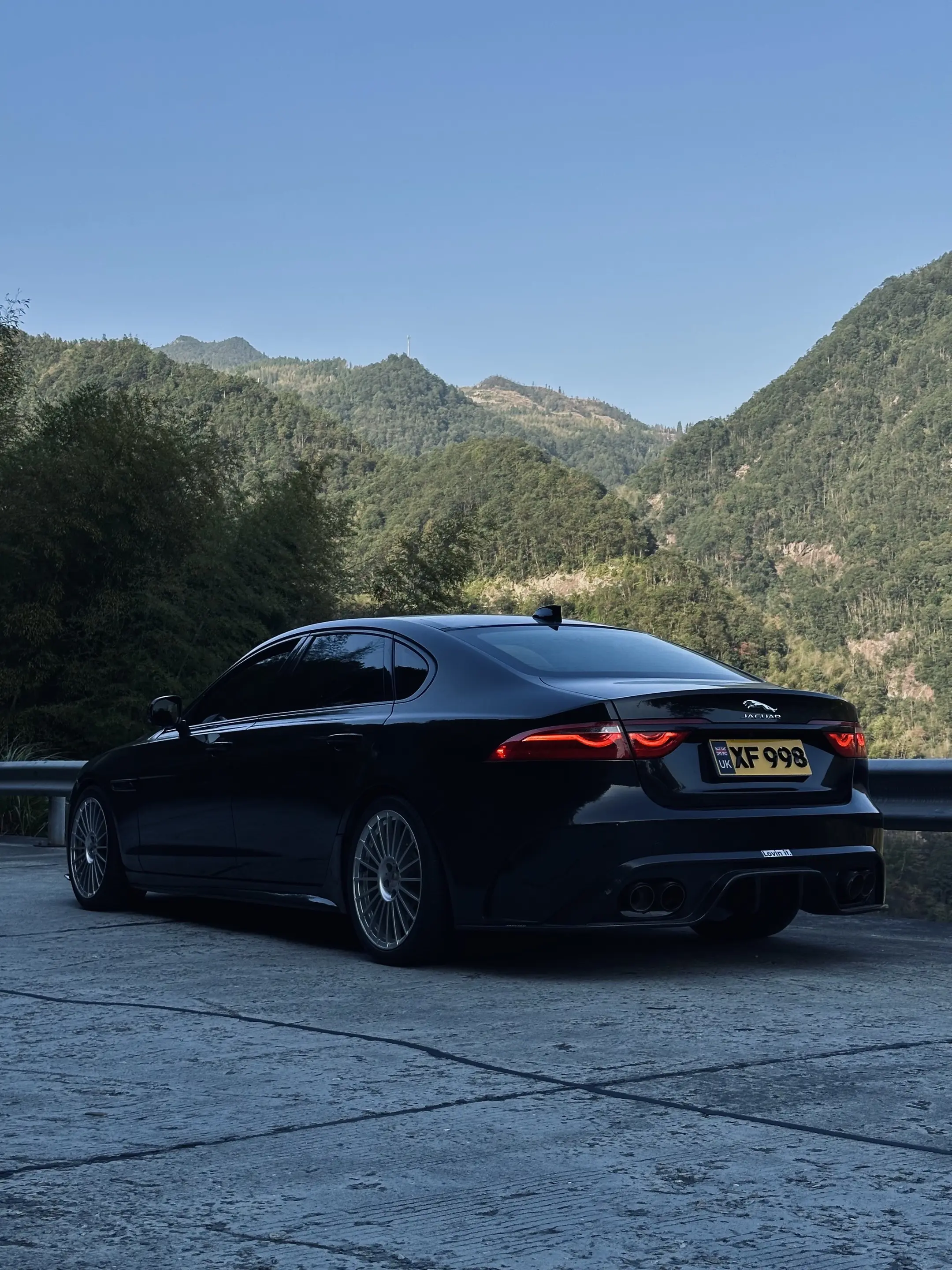 Black Jaguar XF.