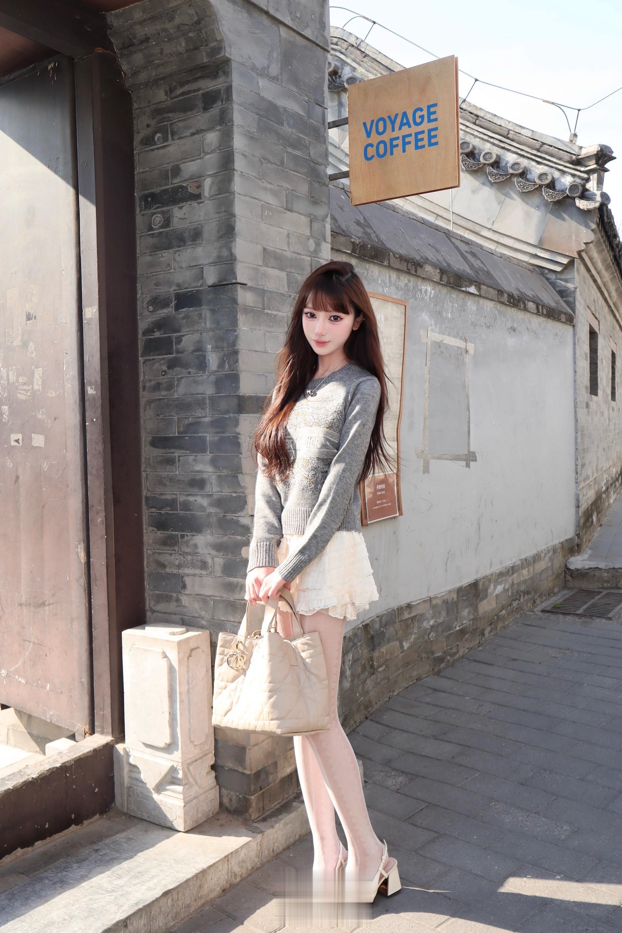 春风若有怜花意 可否许我再少年