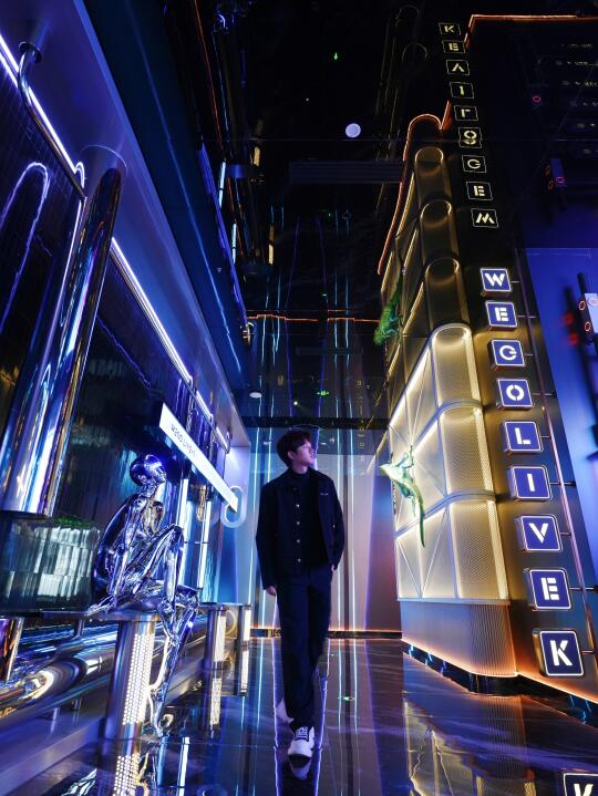 成都这家KTV让我误以为开了个人live house