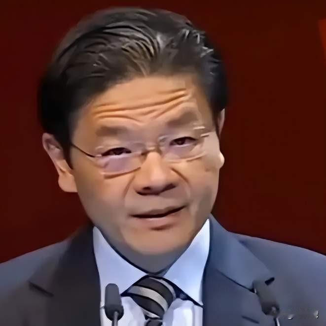 公然绑架马杜罗，美国践踏国际法，世界正处于一片动荡漩涡之中。
新加坡总理黄循材曾