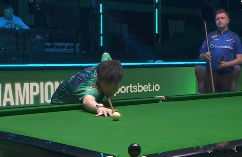 “露头杀”再现！但防守短板仍捉襟见肘。
翻看了昨天晚上与今天凌晨，赵心童在202