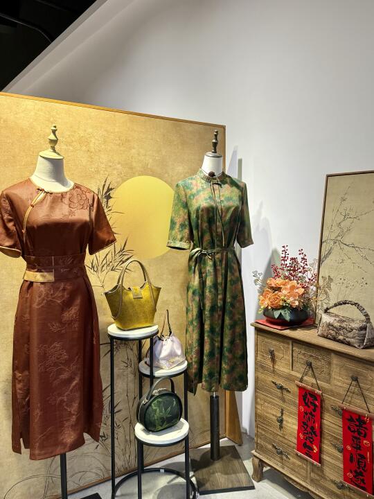 藏在巷子里的宝藏香云纱小店……