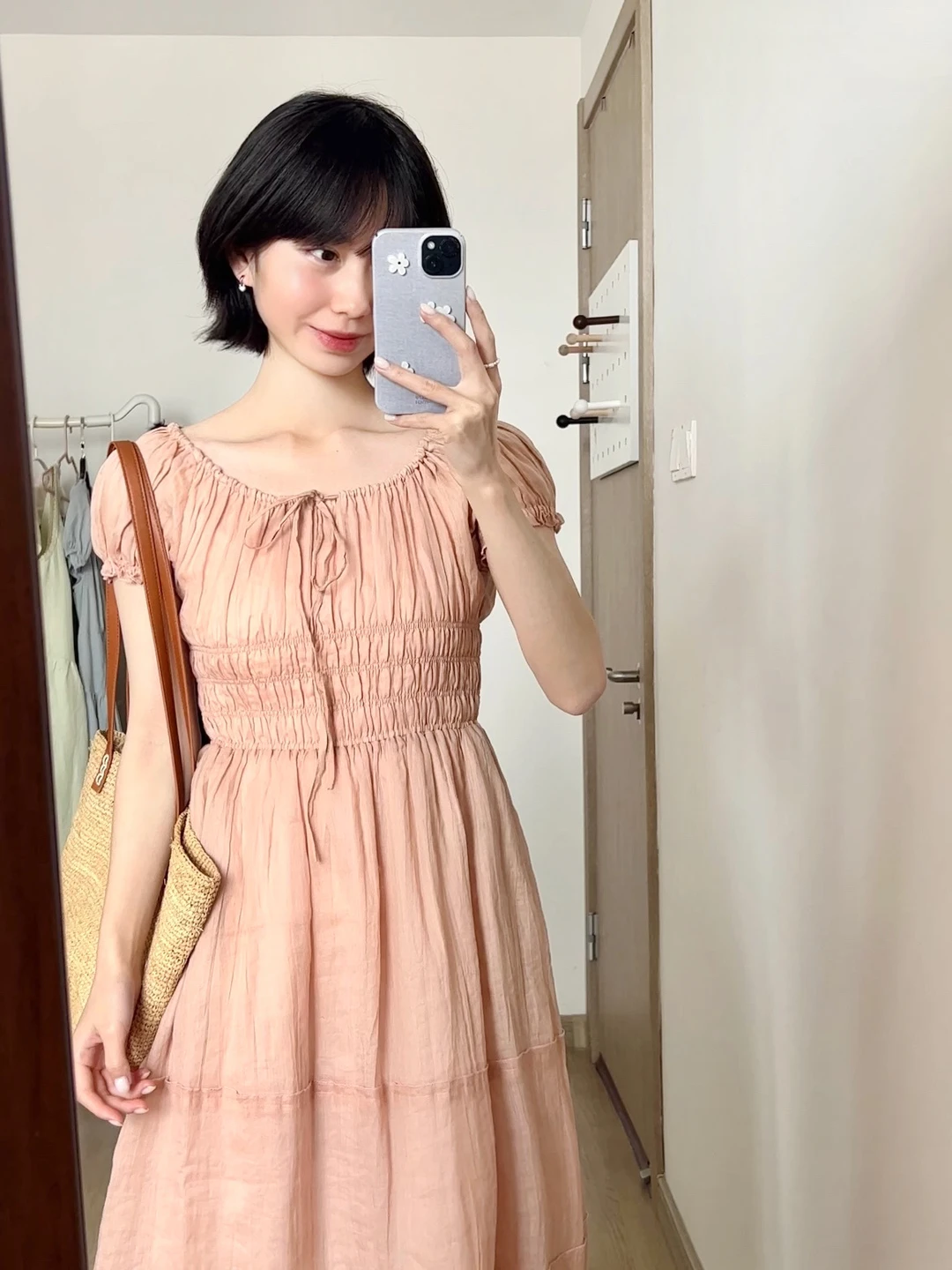 挑到了一件满意的小裙子～🫧🌷