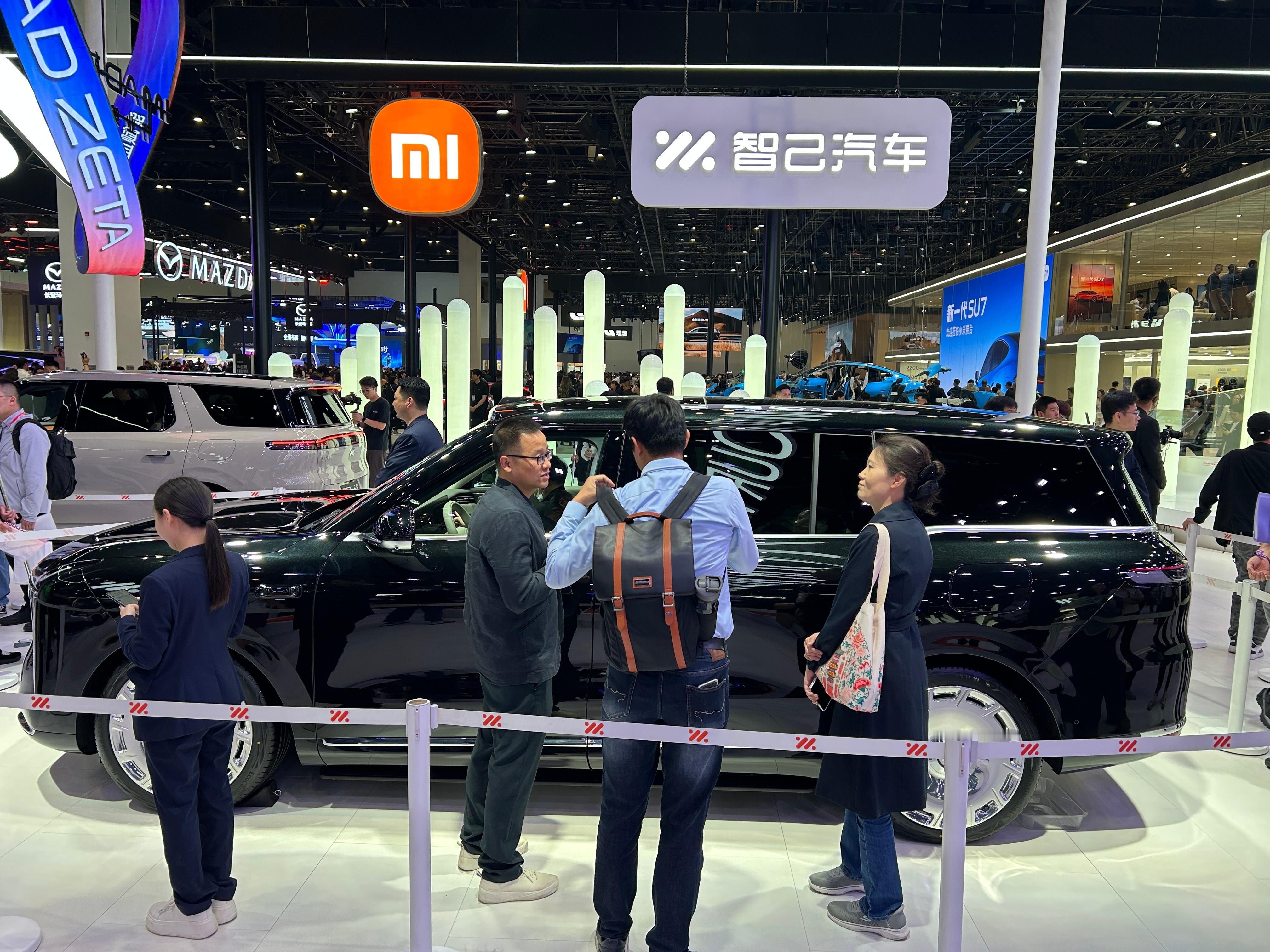 智己真是好起来了，真好啊，车展看车的人非常多，路上可见的刷新率也高了非常多～唯一