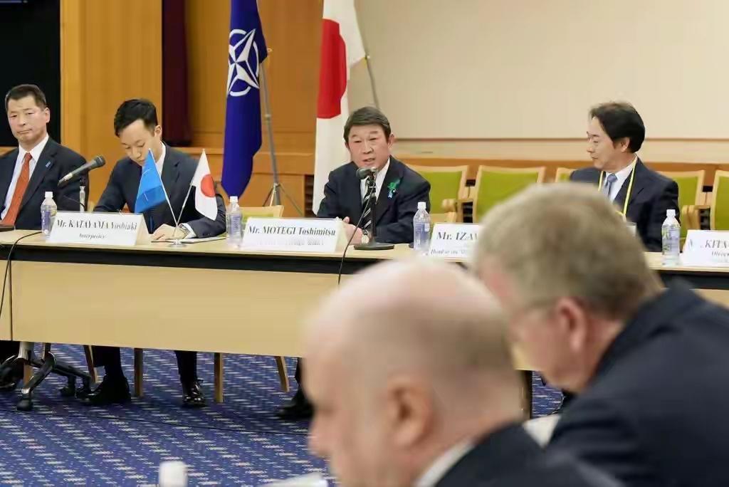 狼真的来了
看目前的情况确实危险了
北约30国领导人访问日本后
紧接着日本就来台