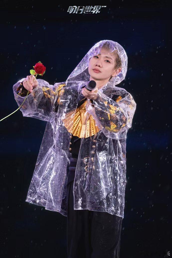 汪苏泷演技这一块有点太牛了 以前只知道他歌唱得好，这次《黑梦》舞台直接刷新认知，