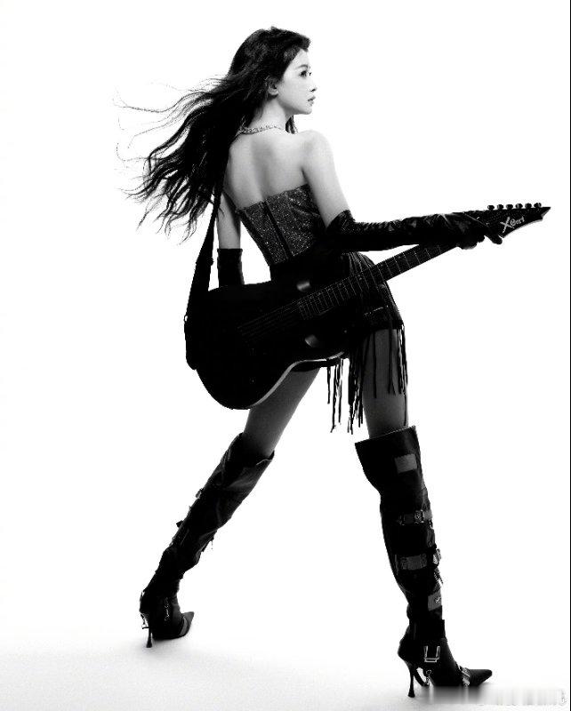 孙怡什么时候才能原谅现偶明艳红玫瑰孙怡，生命力肆意绽放，回眸杀温柔又耀眼。塑造的