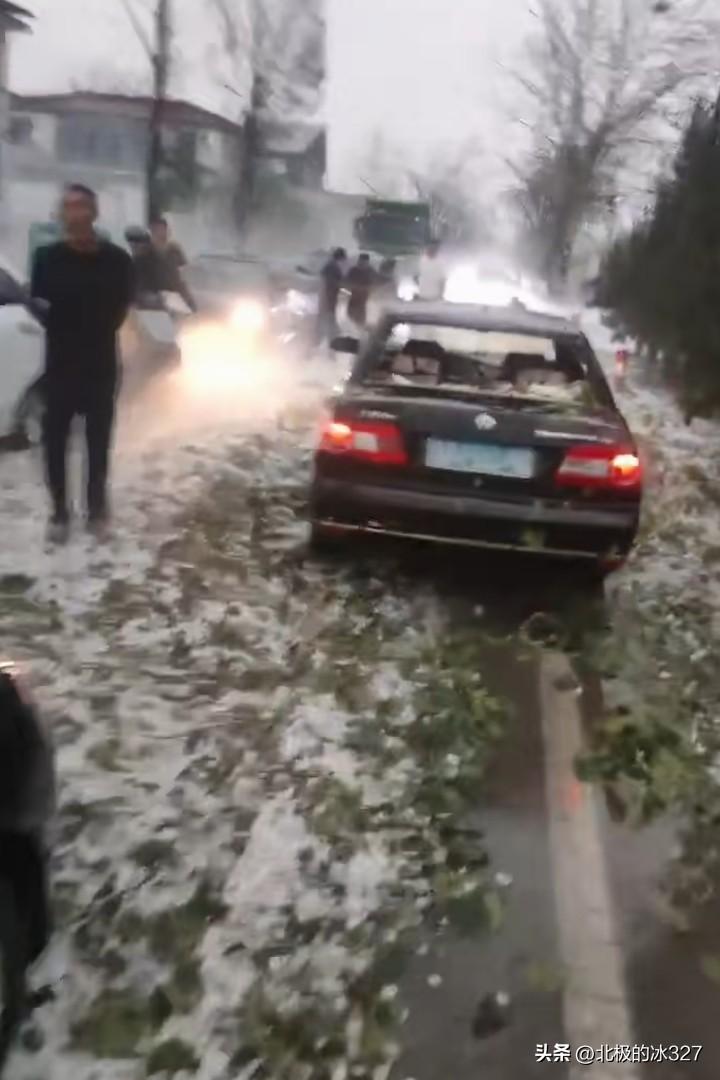 网传邯郸真的普通预报的那样下冰雹了，不过不是全部地区，而是邯郸西部的涉县部分地区