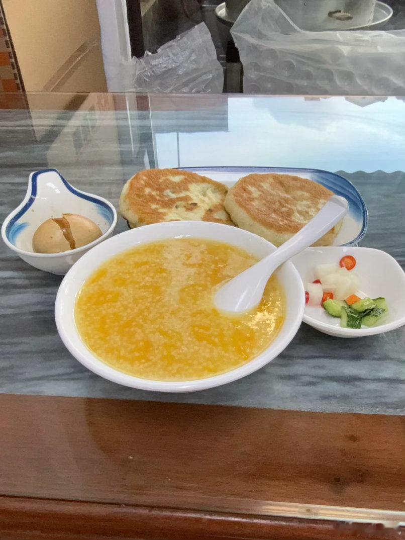 看完英超吃早饭了，强子没看的记得我B站号去补集锦