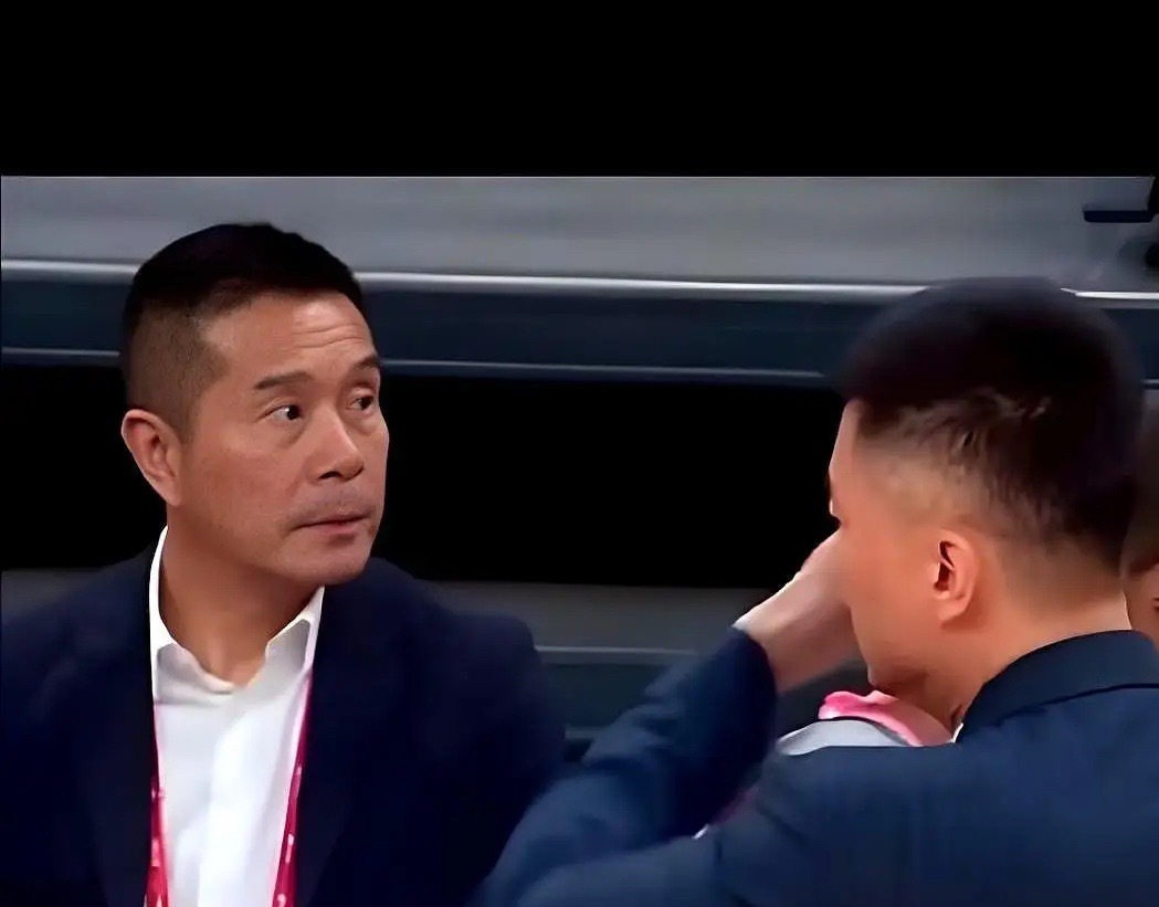 陈海涛知恩图报！今天中午12点左右，广东男篮发出视频表示，4月18日定为答谢自家