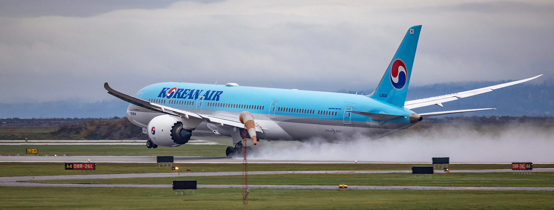 大韩航空波音787-10起飞瞬间 