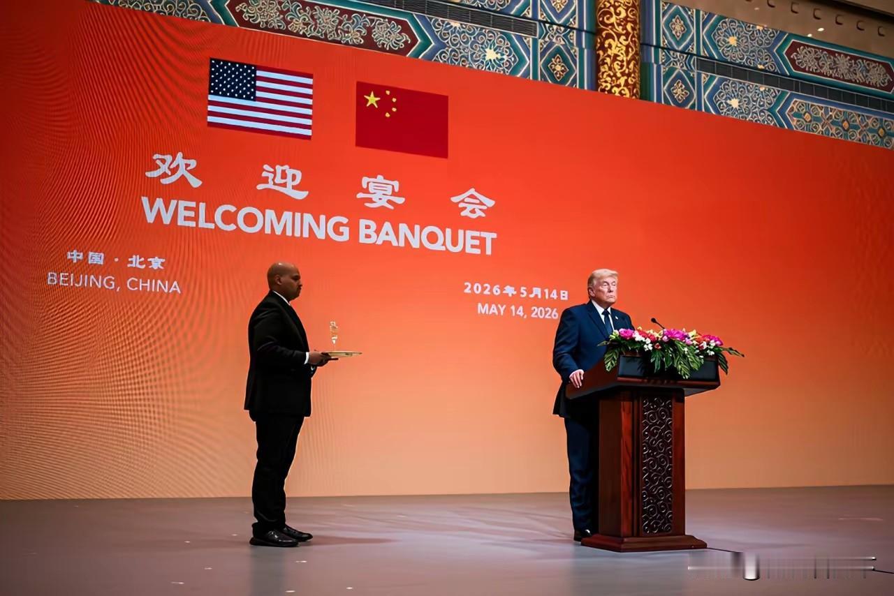 中国有的，特朗普也想有！
特朗普今天发文说：“中国有气派的宴会厅，美国也应该有！