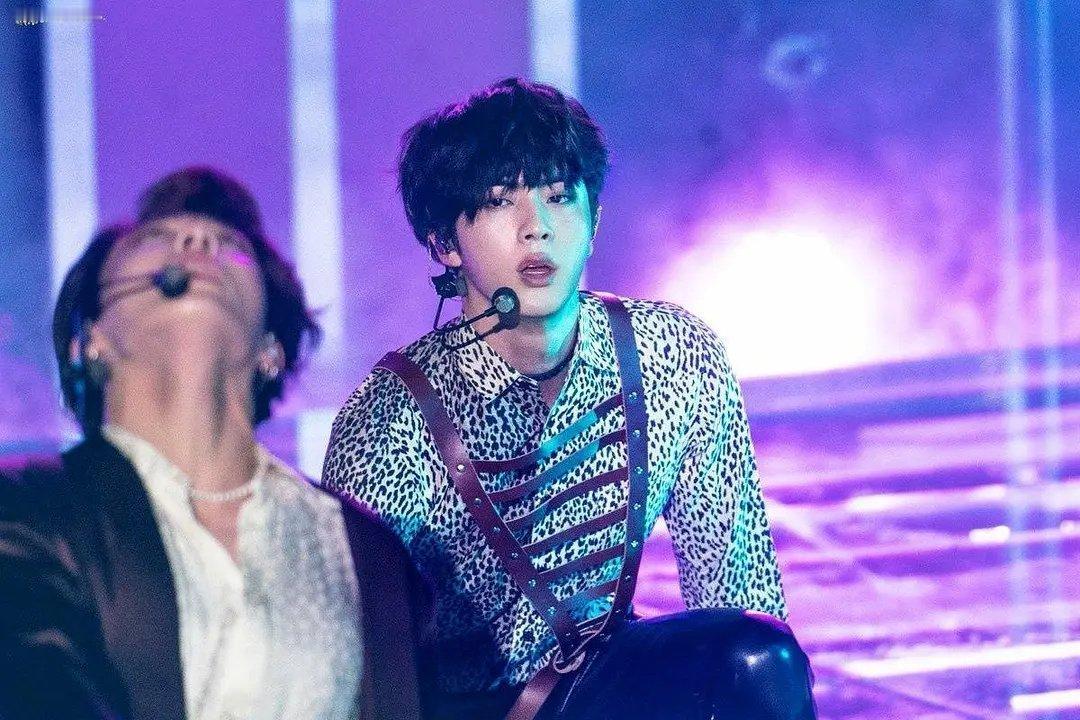 FAKE LOVE 女人就是要穿小豹纹骚起来啊金硕珍