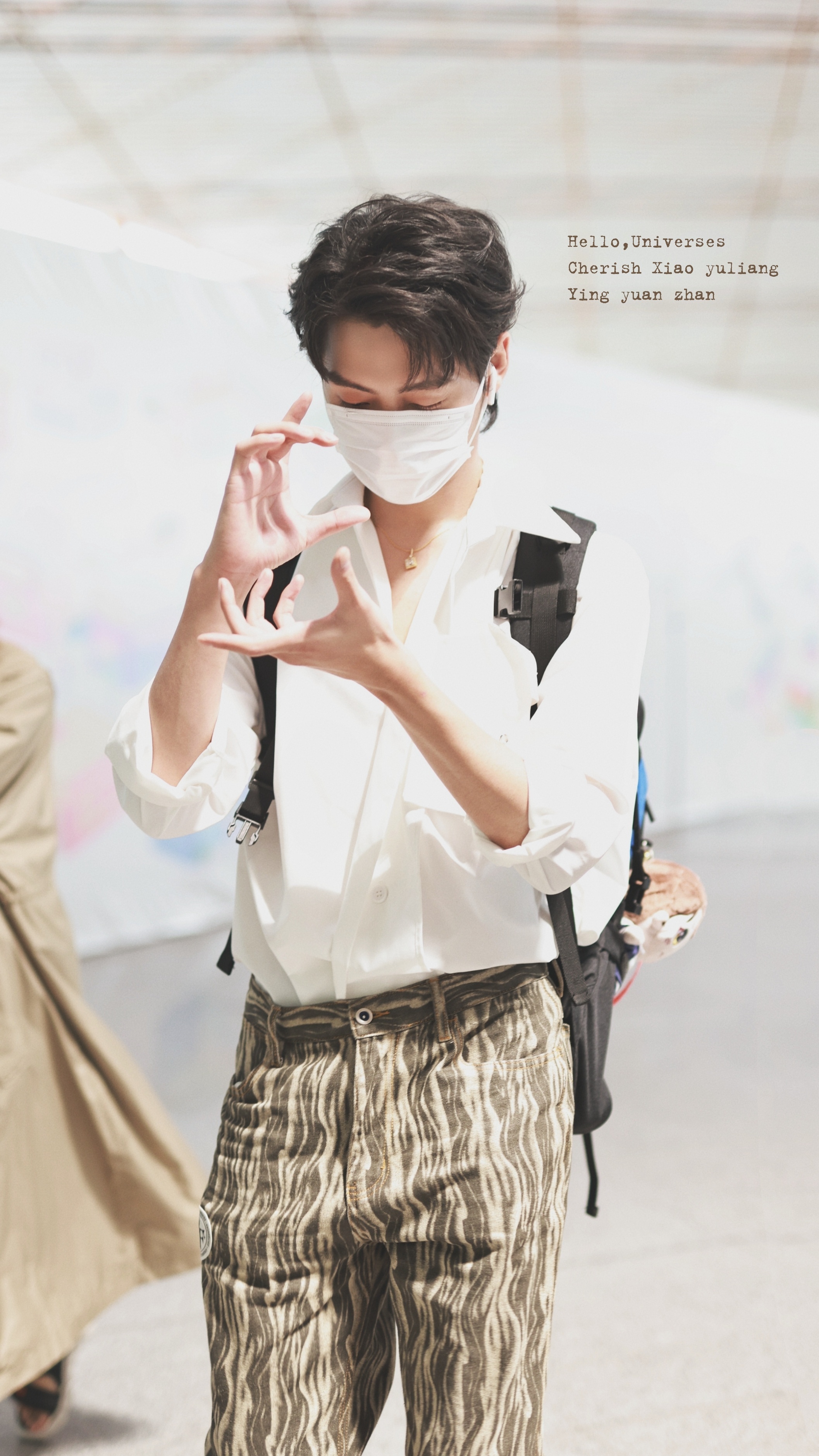 肖宇梁 “我们是彼此的摄影师”.学粉丝拍照的小鱼粮～📸20210703 PEK