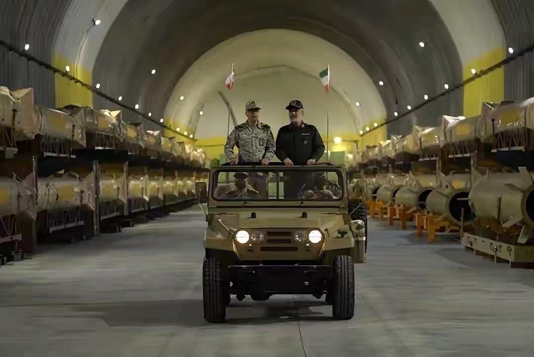 巴基斯坦是中东大变局的最大赢家。借壳上市，让王爷们把巴基斯坦的债务全清了，直接进