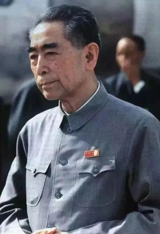 1960年，青海省委书记见周总理生活太辛苦，很心疼，就给周总理送来一些黄鱼，那是