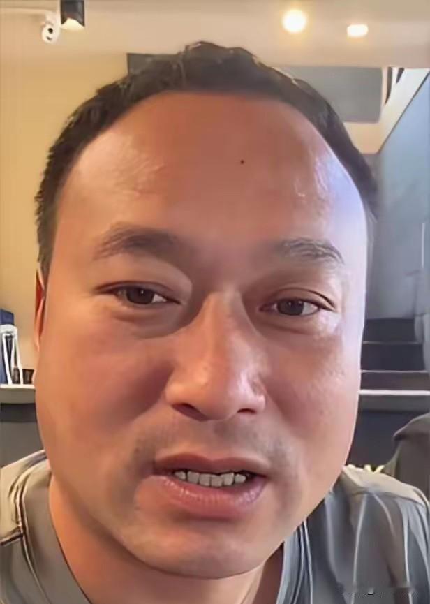 张同学最火的时候，有人出价500万买断账号运营权，还有机构开出一年保底千万外加分