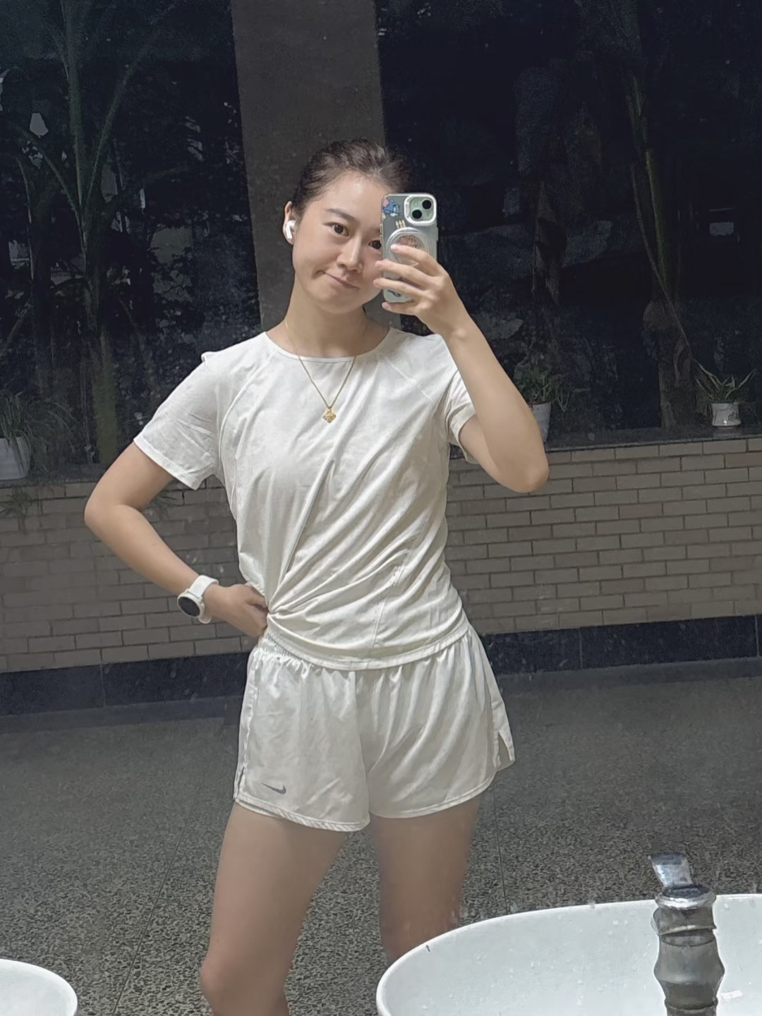 微死，在跑，人菜，量少