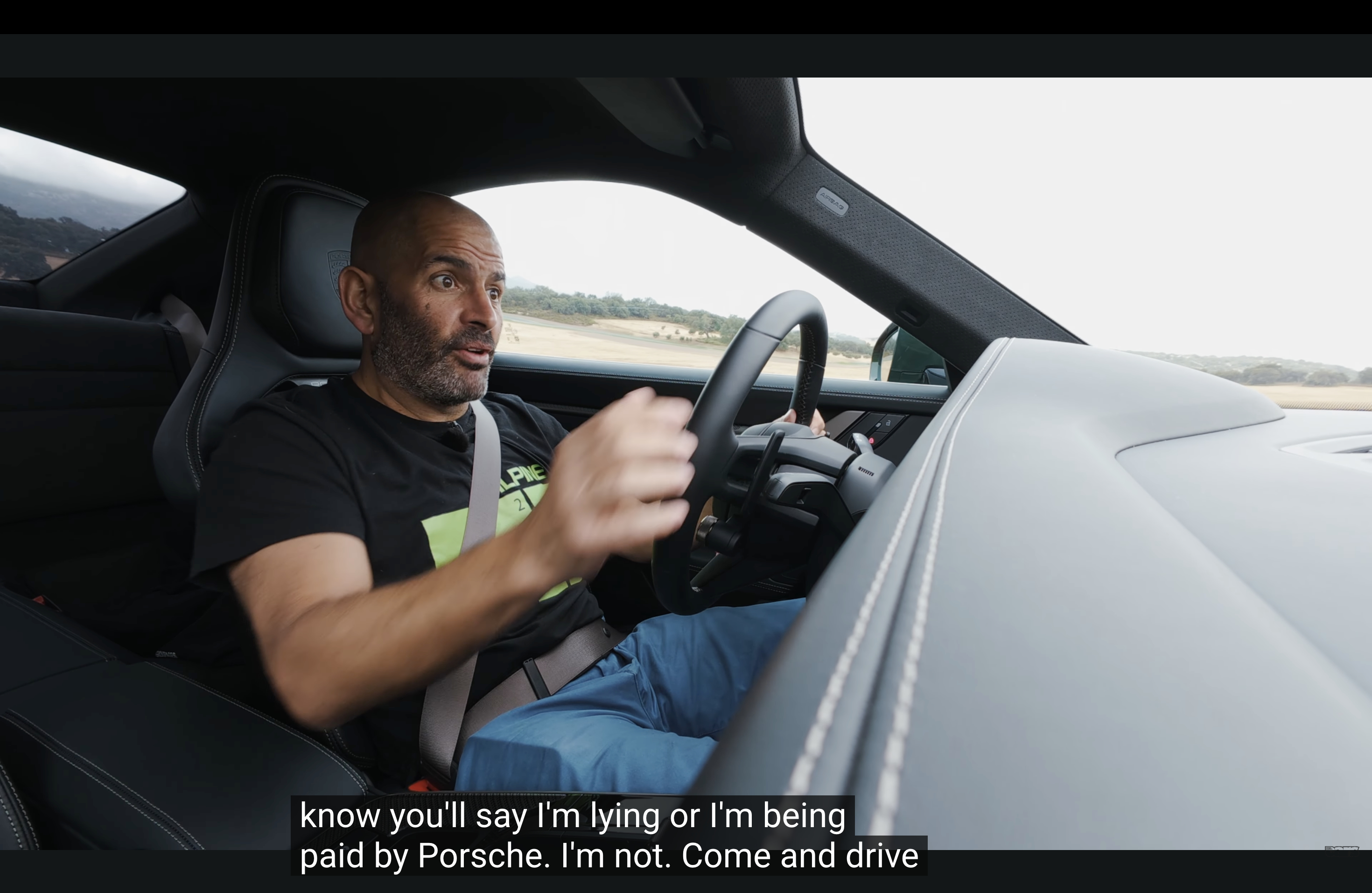 Chris Harris在夸完992.2 Turbo S动态轻盈之后...新车用