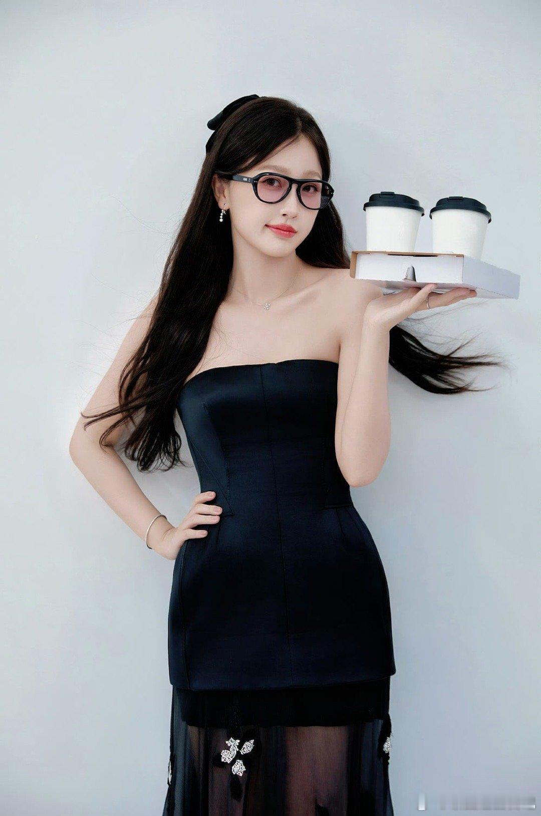 #虞书欣精神内核##虞书欣回应标签# 虞书欣回应标签，“大家越来越喜欢我了，网友