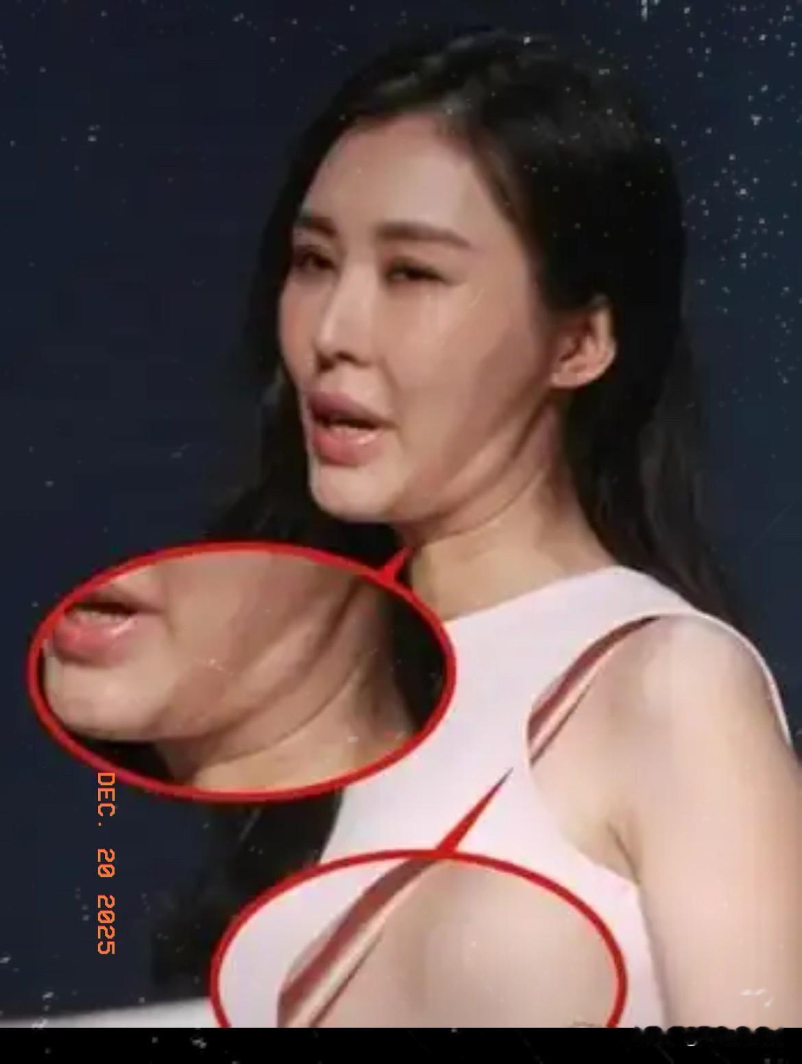 越看越觉得，
如今的王石，
满是藏不住的不安与慌张，那份他和田朴珺曾立住的“他不