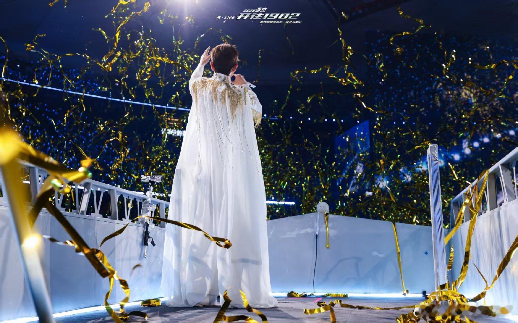 张杰给鸟巢造了星空顶 漫天星光为你而亮，张杰鸟巢星空顶实现所有人的星空幻想 