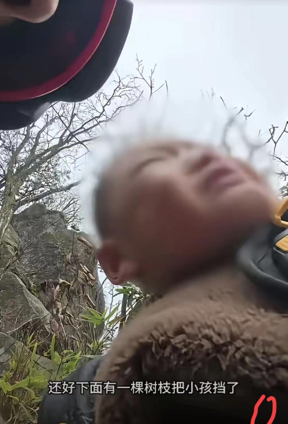 本能从不分物种，边界却能决定安危。江西九江这场意外，看似是猴子护崽引发的冲突，本