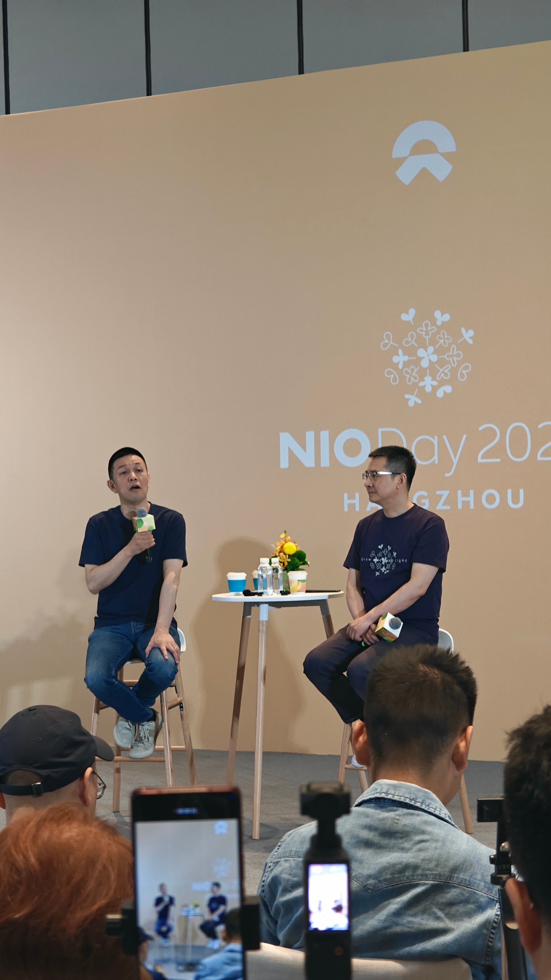 关于电车发展的展望蔚来李斌：智能产品形态在收敛，一直在进化但包括技术路线在内很难