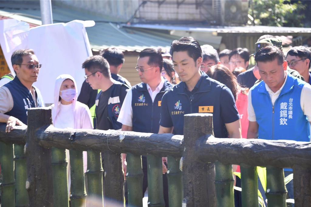 台风来袭蒋万安率蓝营给市民放假一天  绿营高雄不跟

巴威台风来袭，预估台湾将在