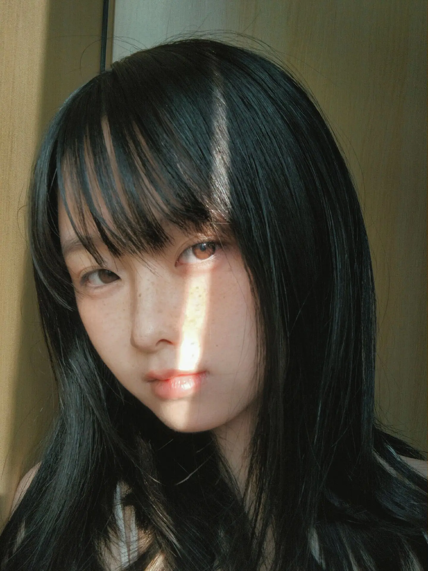 发点厕所里的自拍没意见吧