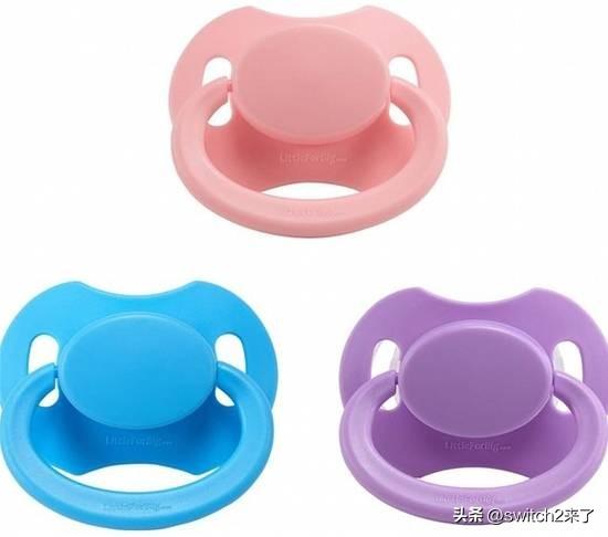 最近，知名国际品牌Little For Big推出的“成人安抚奶嘴”开售，售价约