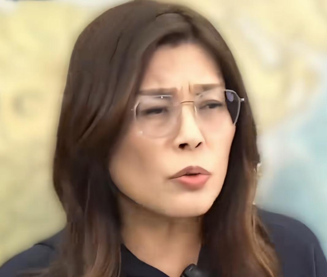 看把你愁的。
能不能干点实事？
天天喊着止战，但是不求统一，战的可能永远在那，这