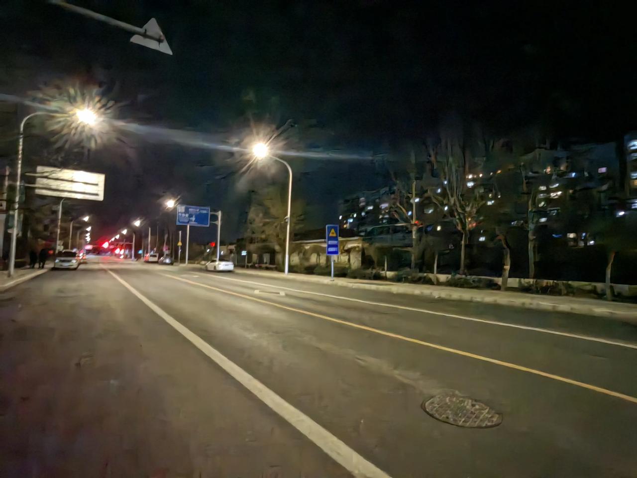 节后返京完成✅第一次夜跑，跑🉐很是轻松惬意。北京市区海拔在50米以下，昆明市区