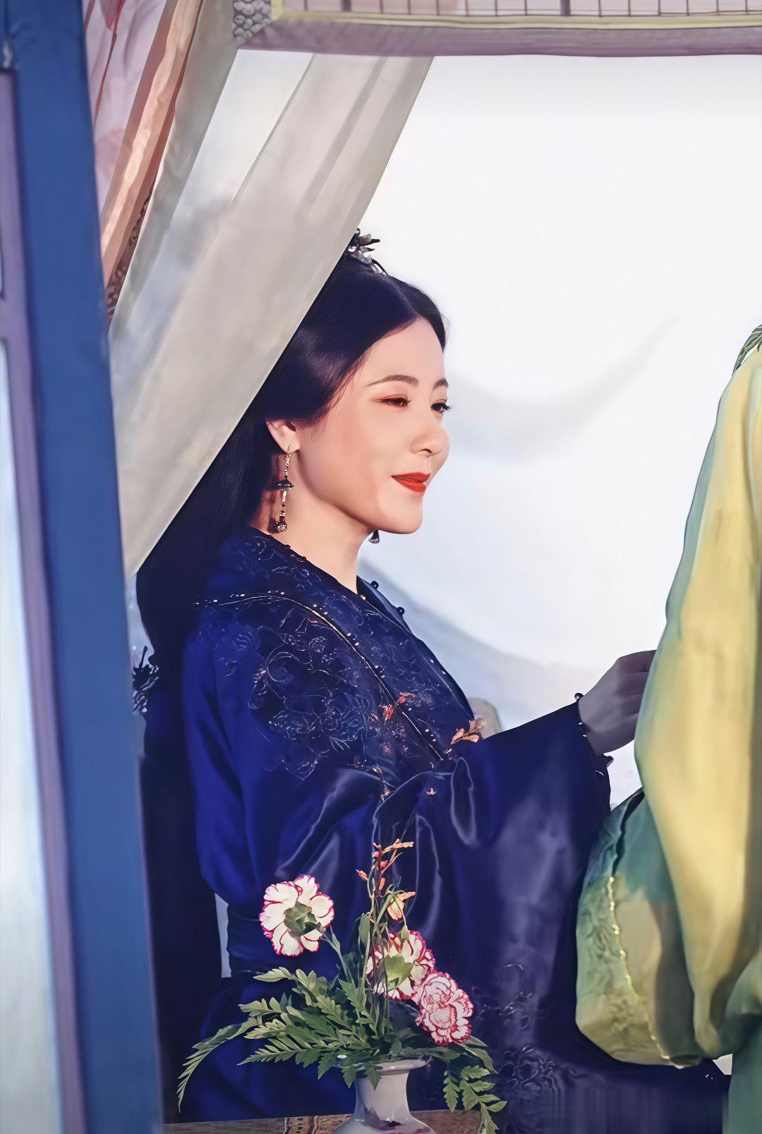 曾黎姐好美。