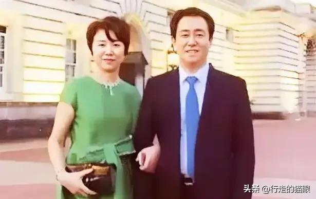 3月18日，香港高院驳回许家印前妻丁玉梅2月提出的保护隐私闭门聆讯、修订资产冻结
