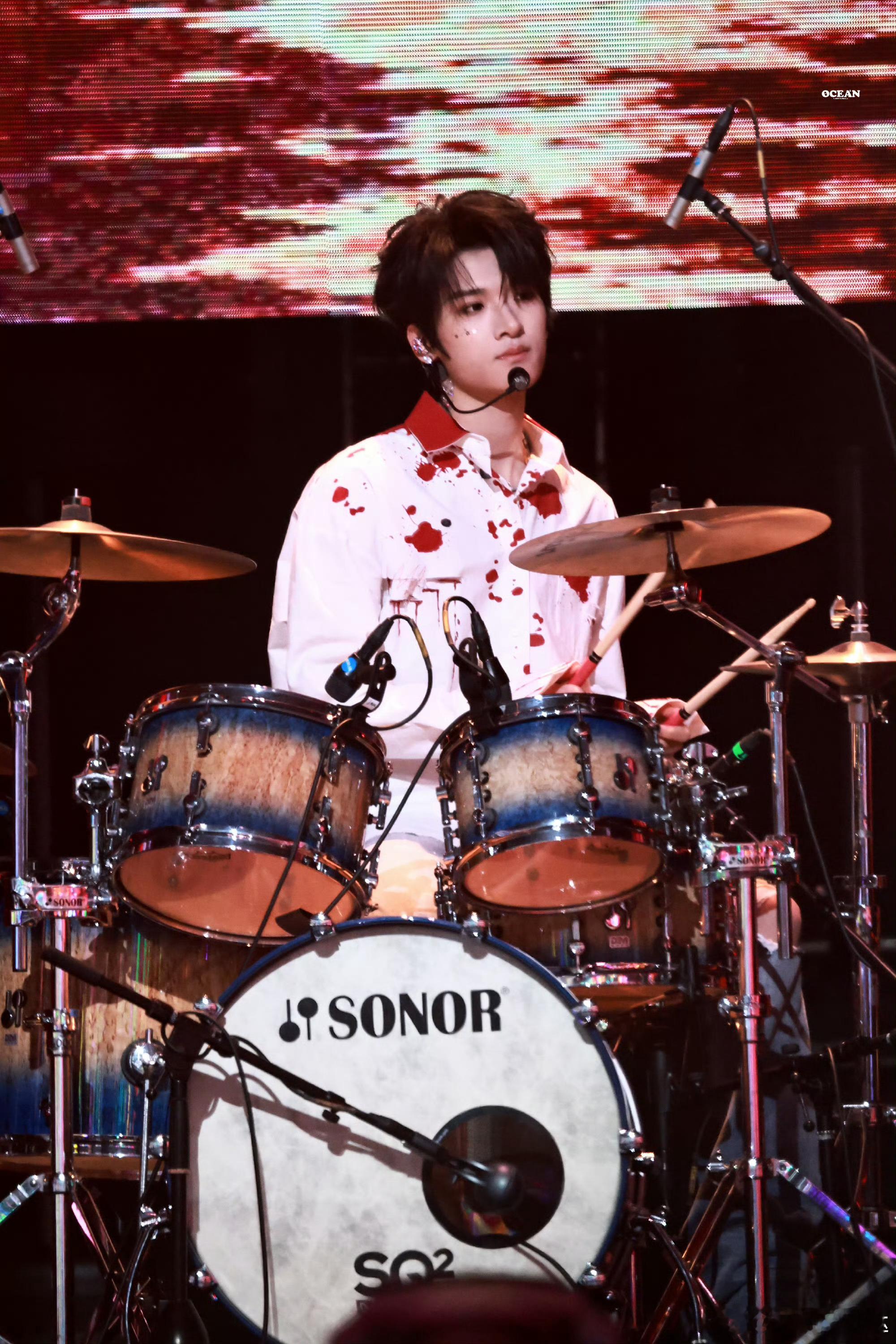 哪个天才让张峻豪领唱的 这波选角太绝了！张峻豪在《荣耀之战》领唱开口即封神，嗓音