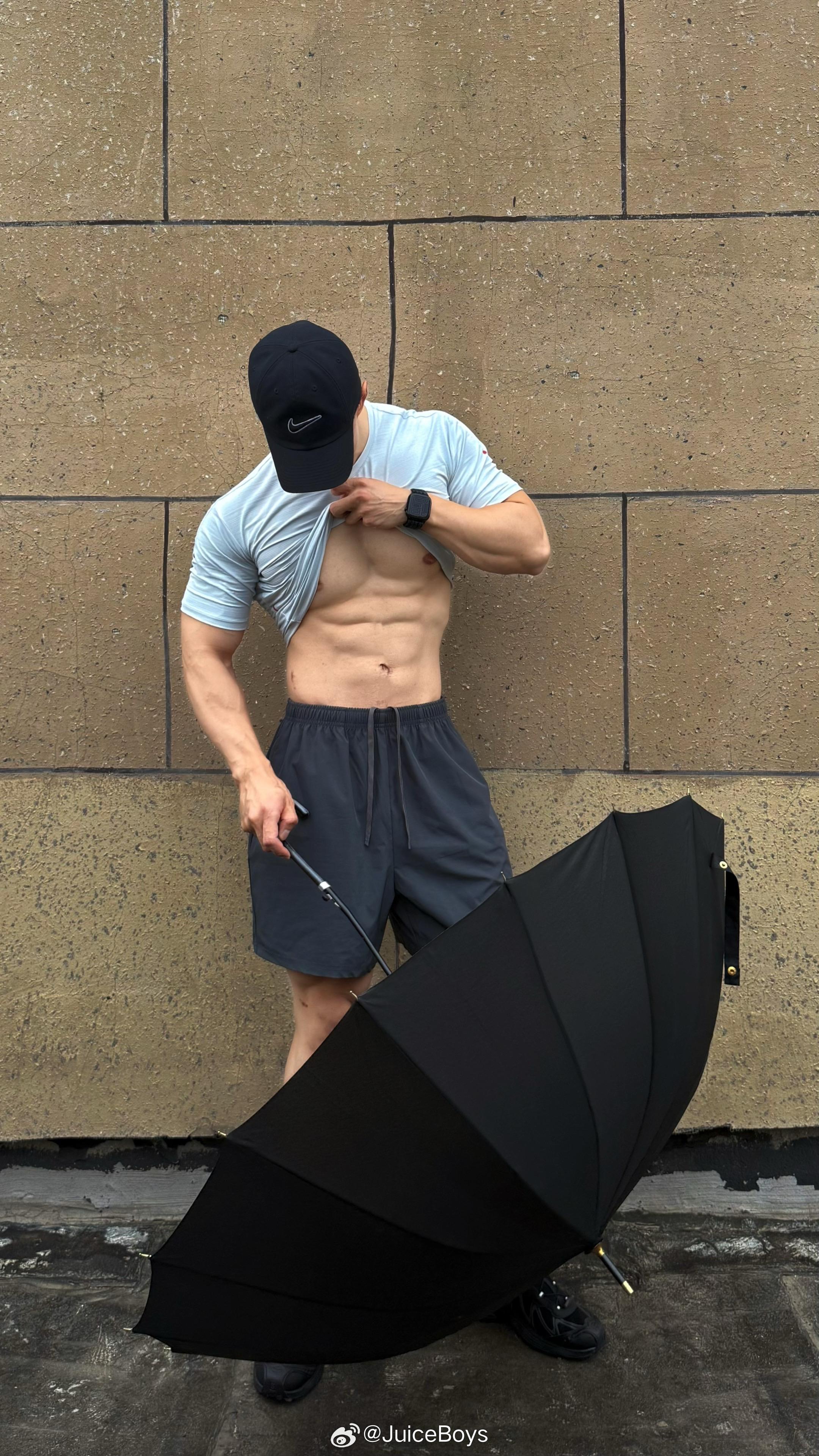 🌂 