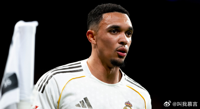 3月21日讯 英格兰队公布了最新一期35人大名单，皇马后卫阿诺德落选。利物浦传奇