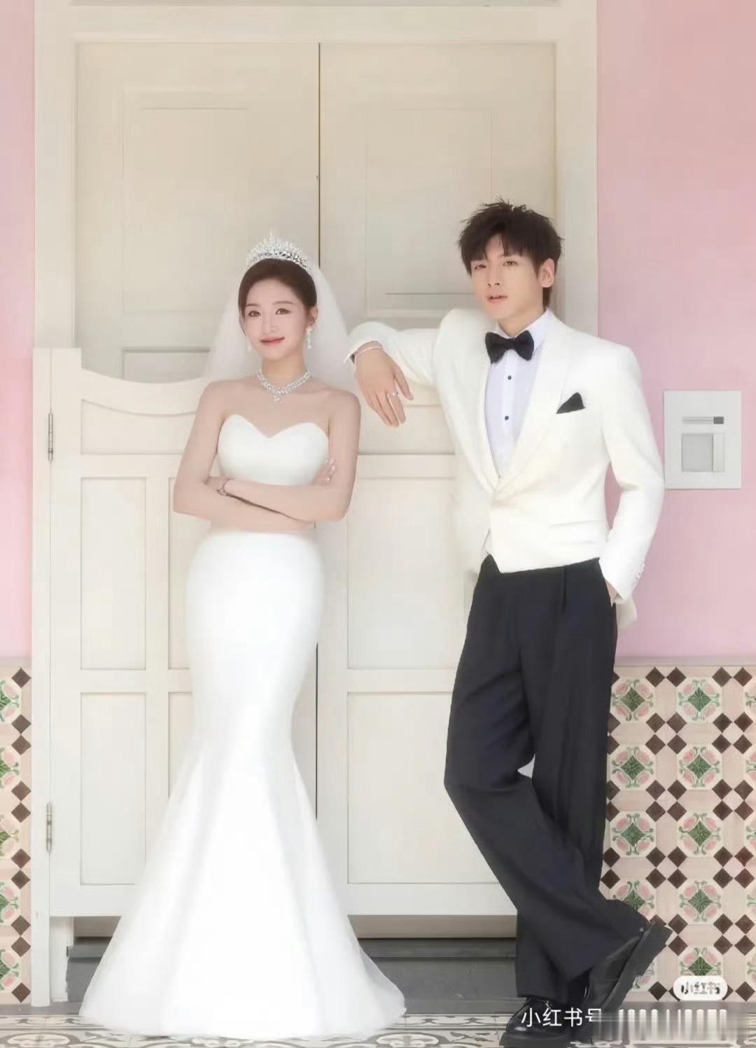 吴宣仪翟潇闻有戏像he小说番外吴宣仪翟潇闻在《有戏》甜疯了，摸头抱抱贴贴全安排，