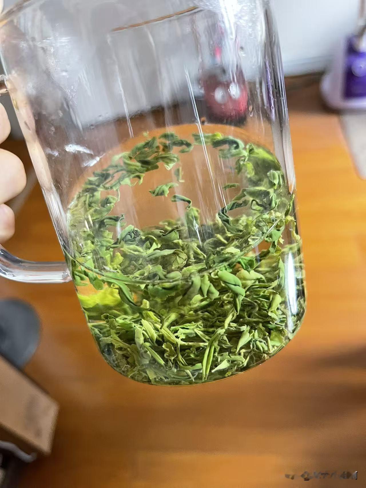 刚才又下单了一台冰柜，730L，1.88米的。
这应该是我家第10台冰箱了。
我