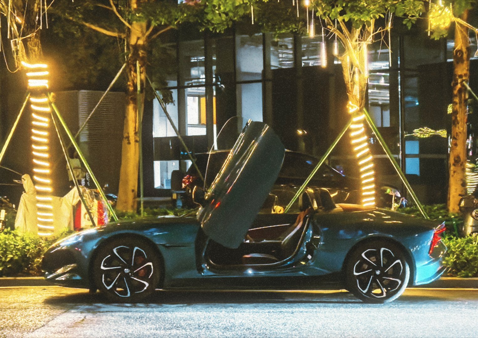 还挺帅，难怪上次去goodwood，英国佬好喜欢mgcyberster ​​​