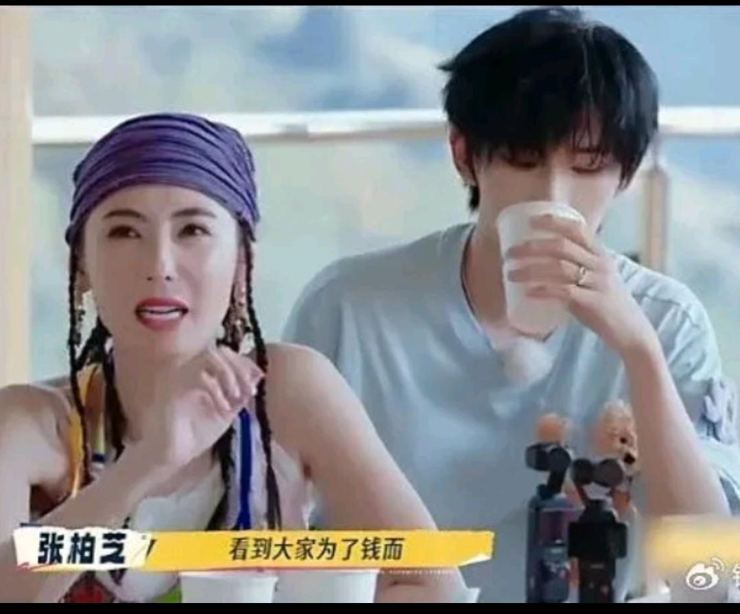 现在立遗嘱对不对、好不好、合适不合适，遗嘱中遗产的分配是否公平，他人无权评说。