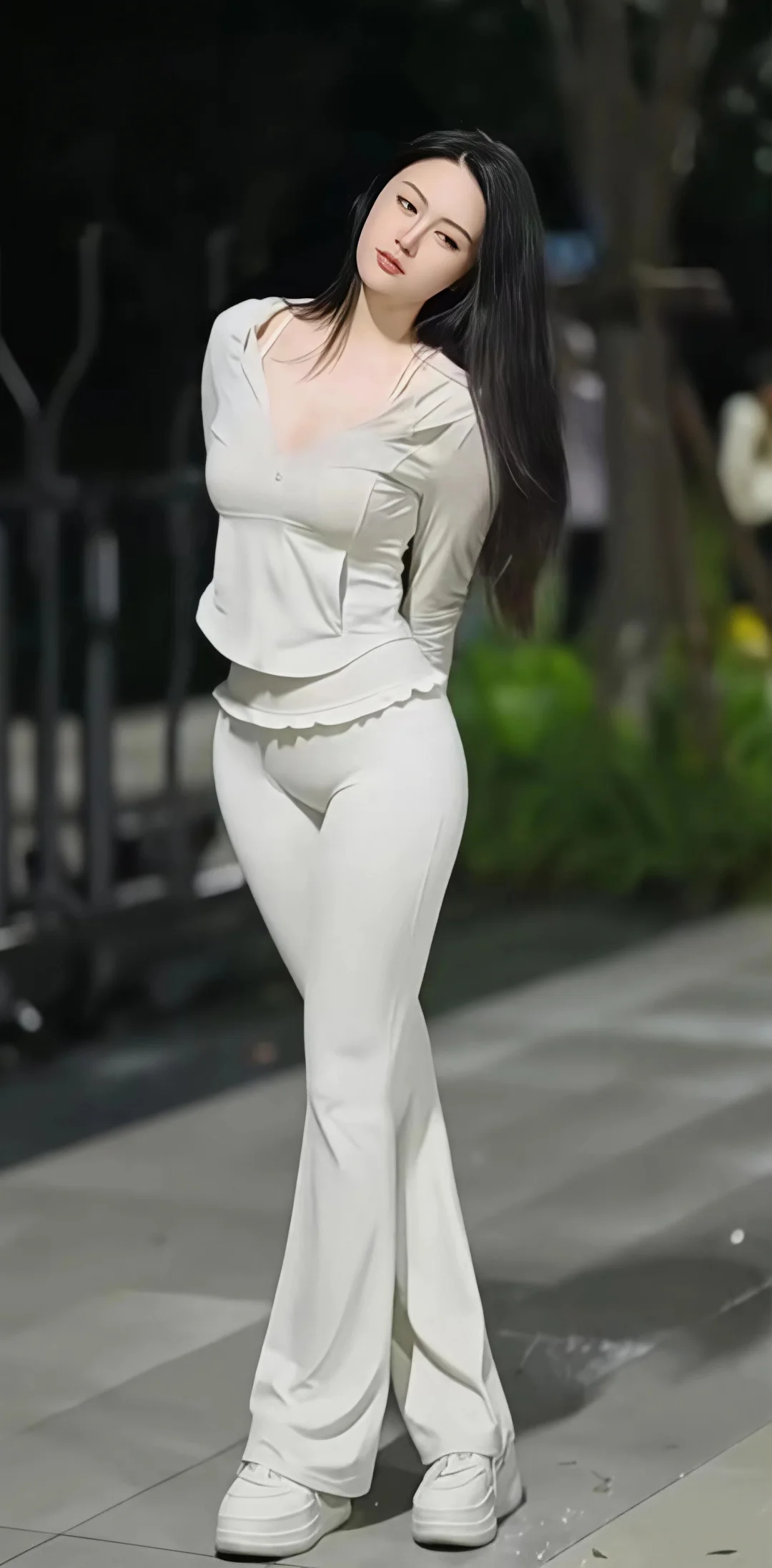 白衬衫是真显身材 嗝