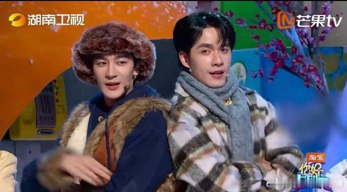 这个舞台值得 N 刷！夏之光的舞台掌控力依旧顶尖，动作舒展又有力量，张颜齐的表现