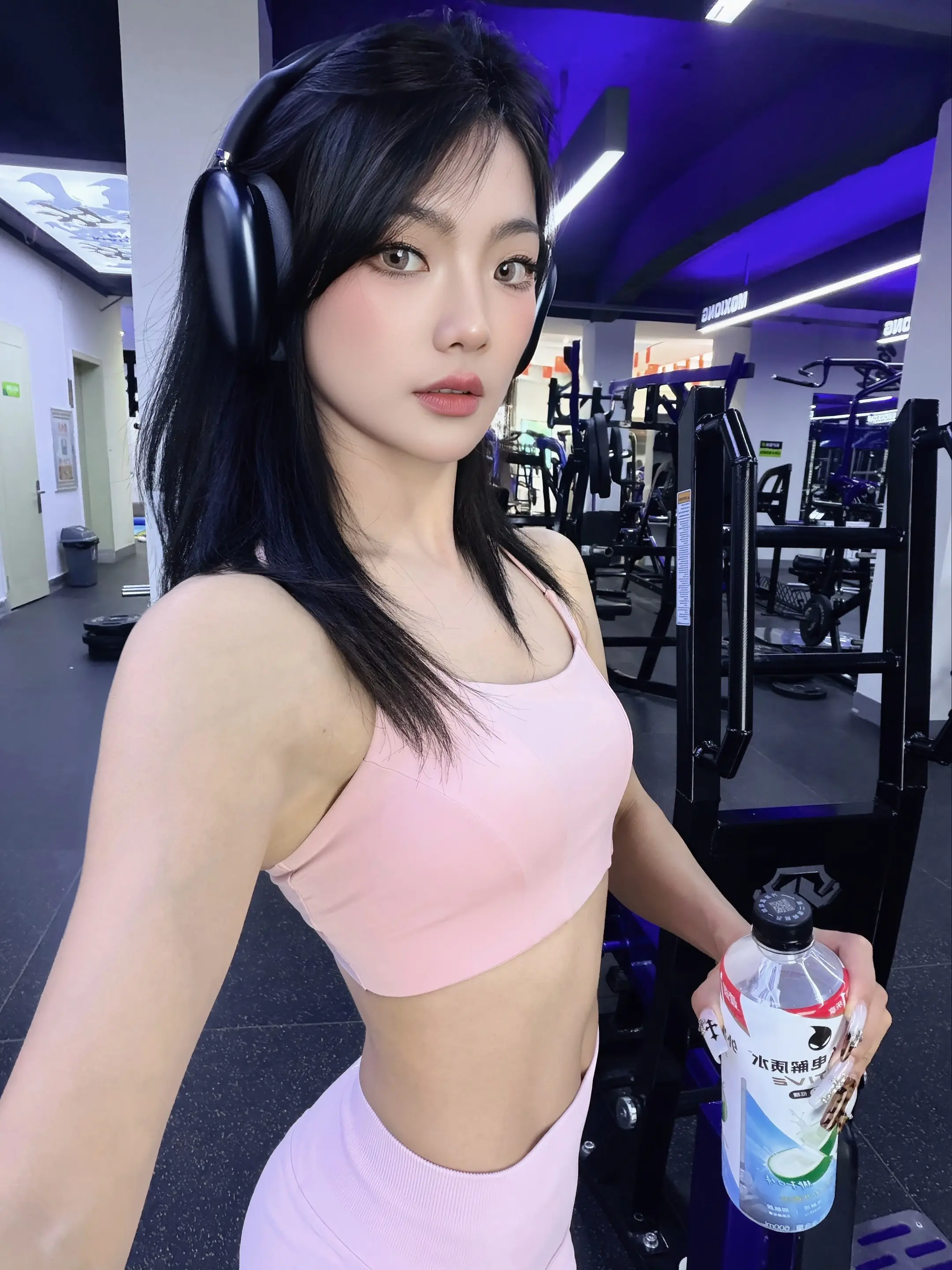 我可以没有腹肌 但你不可以。