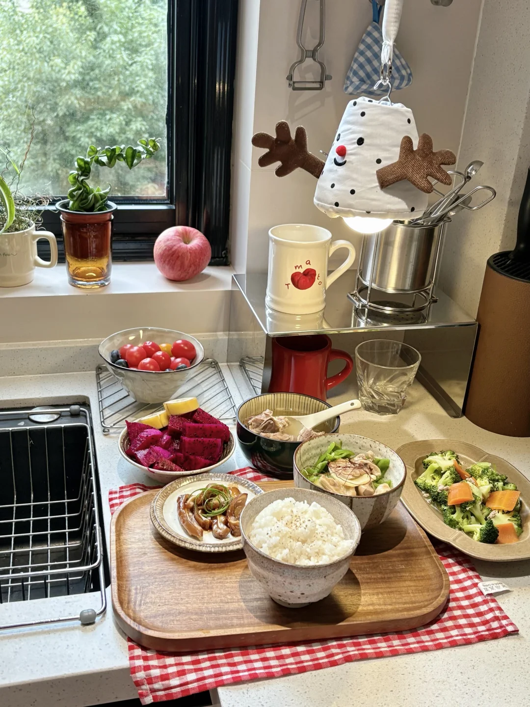 我在厨房，很想和你交换春天🍃