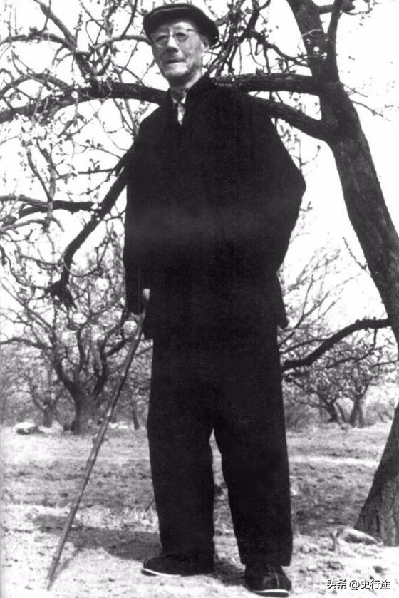 这人，一百年前的贵公子顶配！张伯驹，号称“民国第一败家子”，故宫博物馆书画馆的半