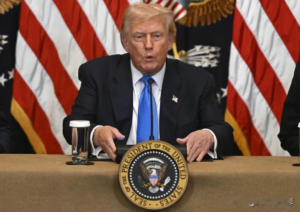 【美伊停火后，特朗普通告全世界，“感谢”中国促使伊朗坐回谈判桌】

特朗普突然公